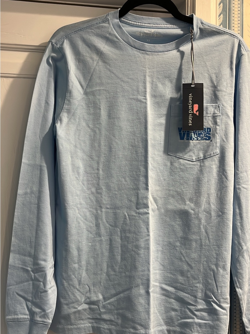 Vineyard Vines Pale Blue Long-Sleeve Pocket Tee skiing